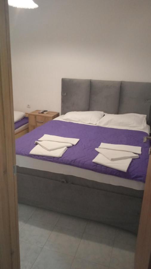 Apartments Jovana Petrovac Ngoại thất bức ảnh