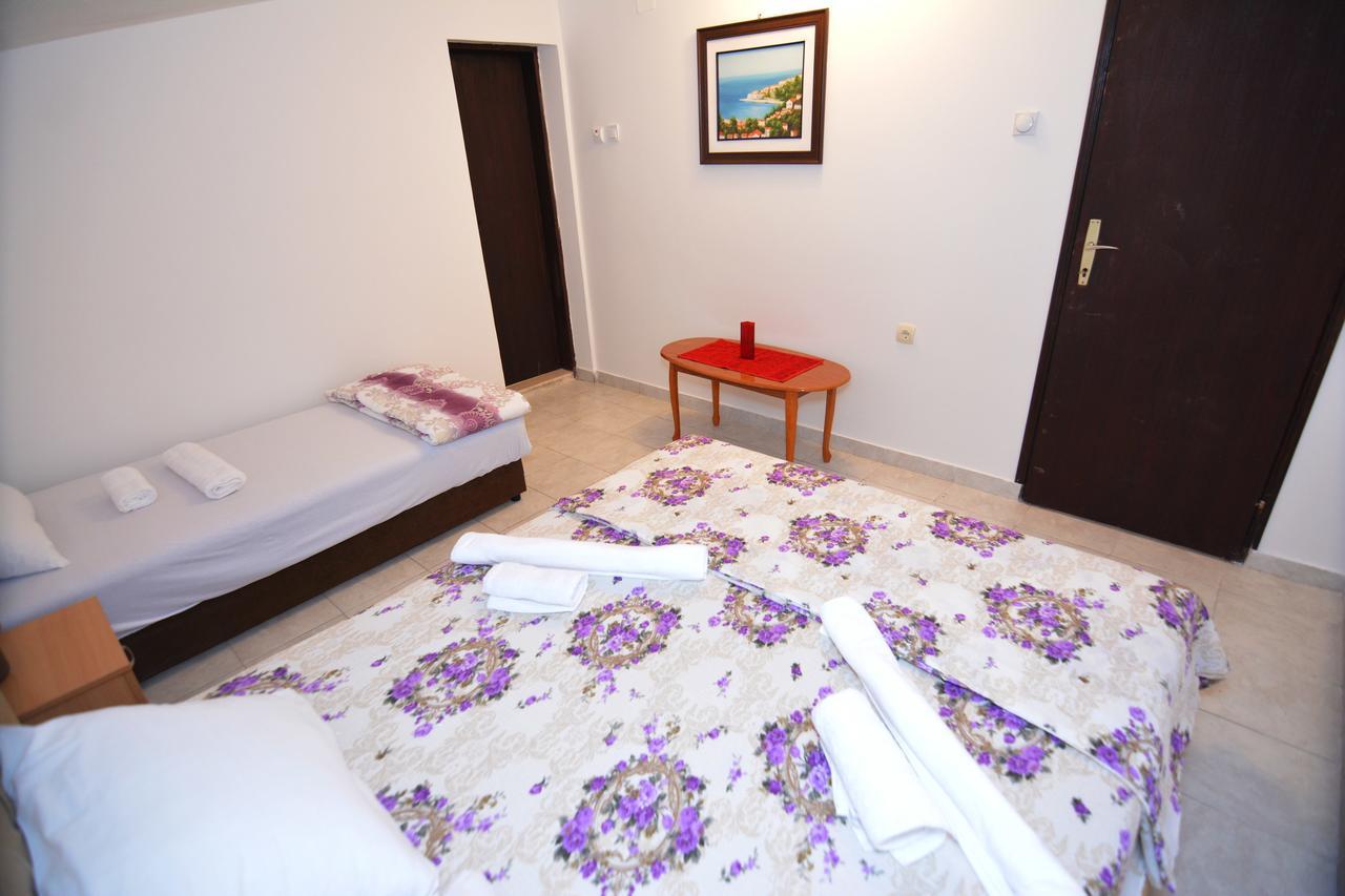 Apartments Jovana Petrovac Ngoại thất bức ảnh